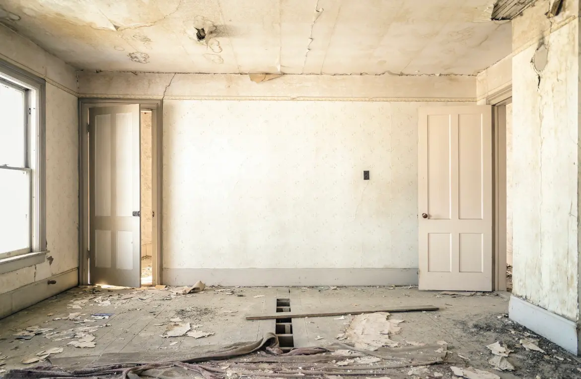 Waste disposal crew managing a cleanout project in Santa Fe Springs